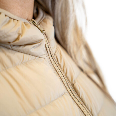 Uzspace Campera Dama Capucha Liviana Fácil Guardado Beige