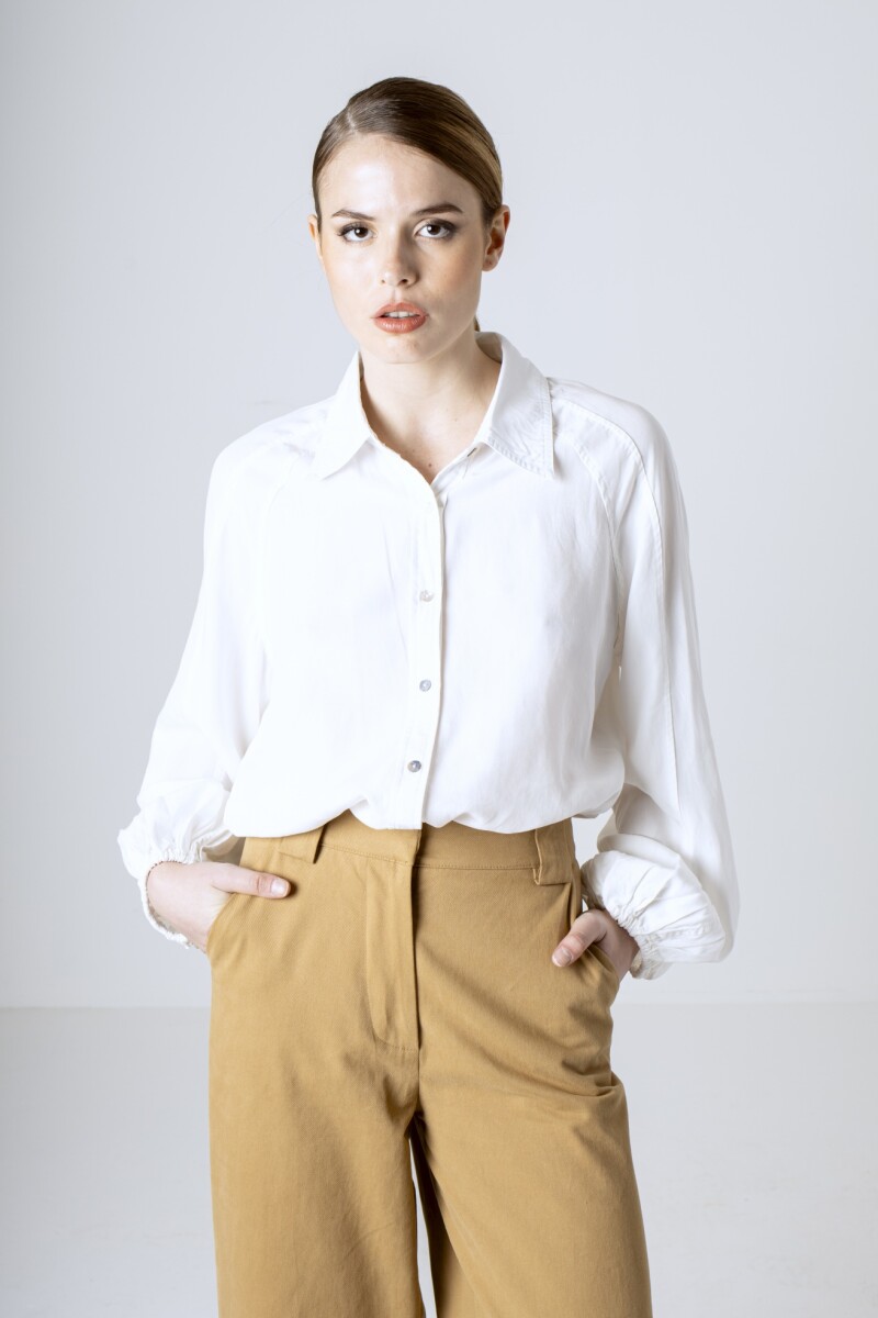 Nina White