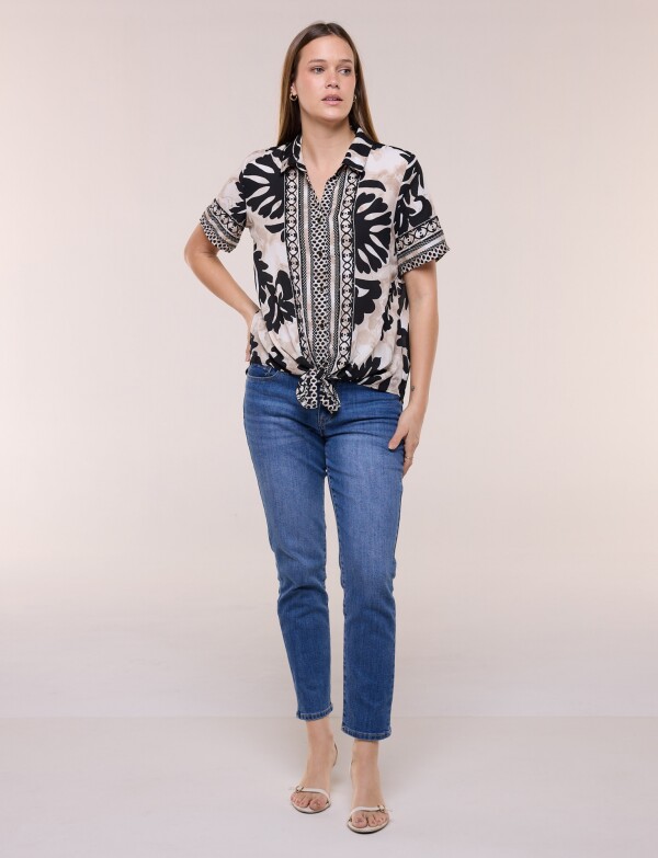 Camisa Manga Corta Nudo Printed MULTI/NEGRO