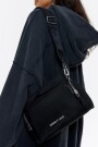 BOLSO BANDOLERA MEDIANO NYLON Negro
