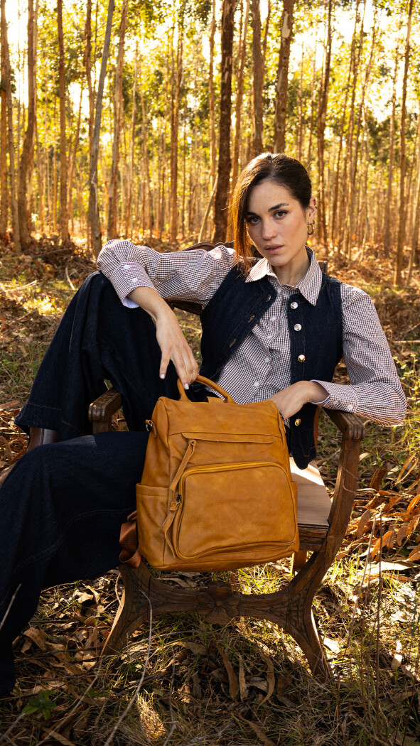 MOCHILA ANCONA MOSTAZA