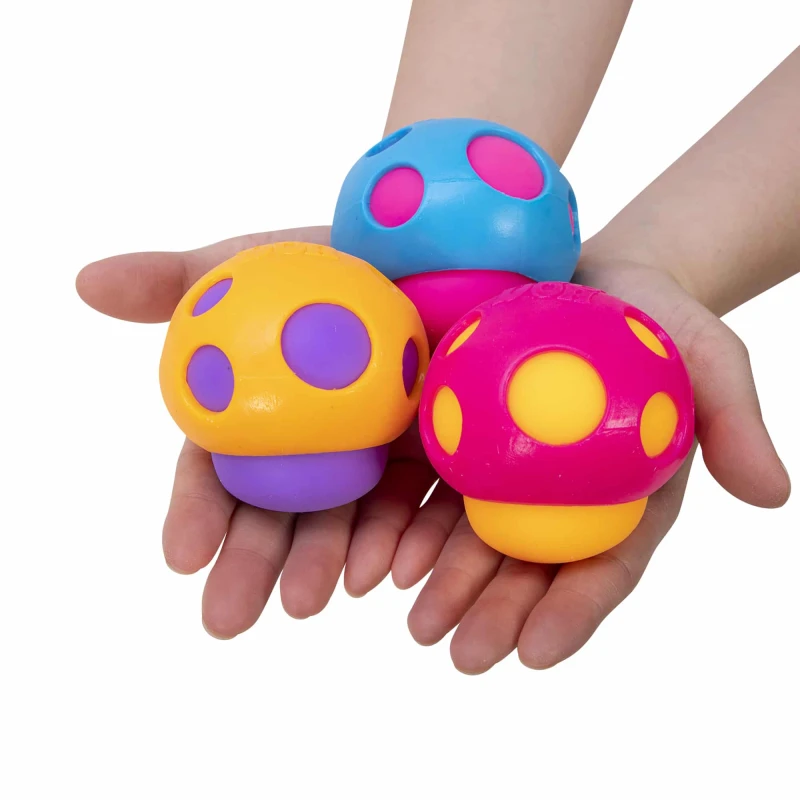GROOVY SHROOM NEEDOH- squishy pelota Groovy Shroom Needoh- Squishy Pelota