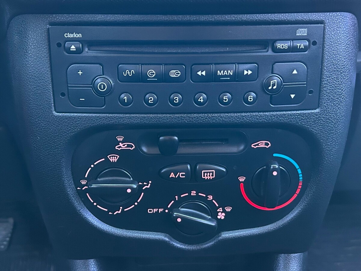 Peugeot 207 Compact One Line 1.4 | Permuta / Financia Peugeot 207 Compact One Line 1.4 | Permuta / Financia