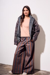 Campera Lavada Reversible Gris