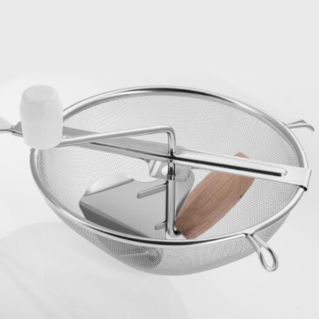 Tamizador con pasador. De plástico y acero inoxidable 01/01/1900 9 20 00 Westmark Tamizador con pasador. De plástico y acero inoxidable 01/01/1900 9 20 00 Westmark