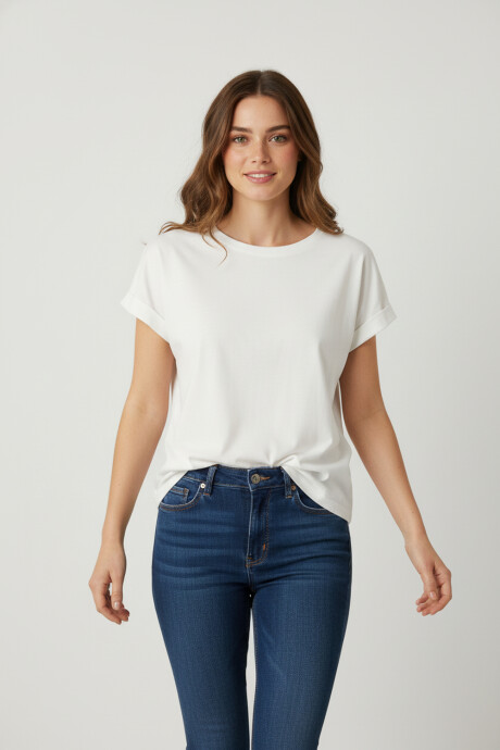 Remera Owais Marfil / Off White