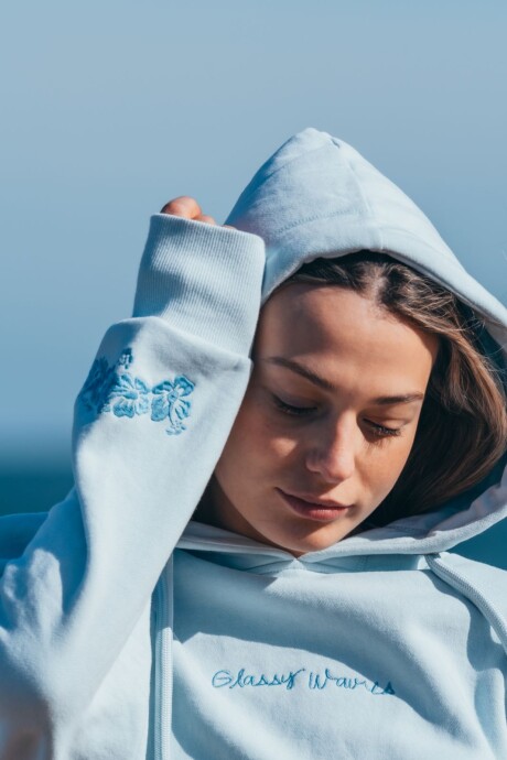 Hoodie Waikiki Boxy Fit Bordado / Celeste U