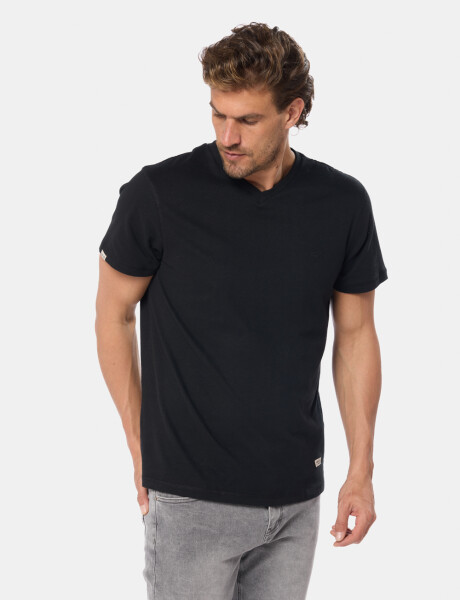 REMERA LISA ESCOTE V Negro
