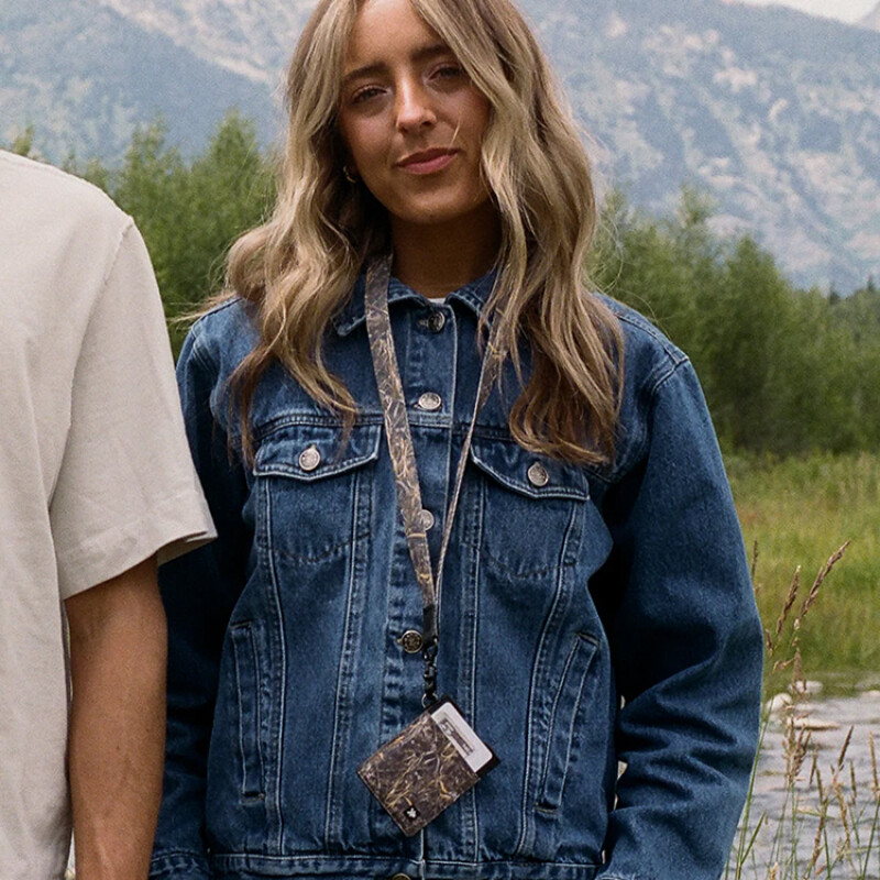 Llavero Thread Neck Lanyard - Multicolor Llavero Thread Neck Lanyard - Multicolor