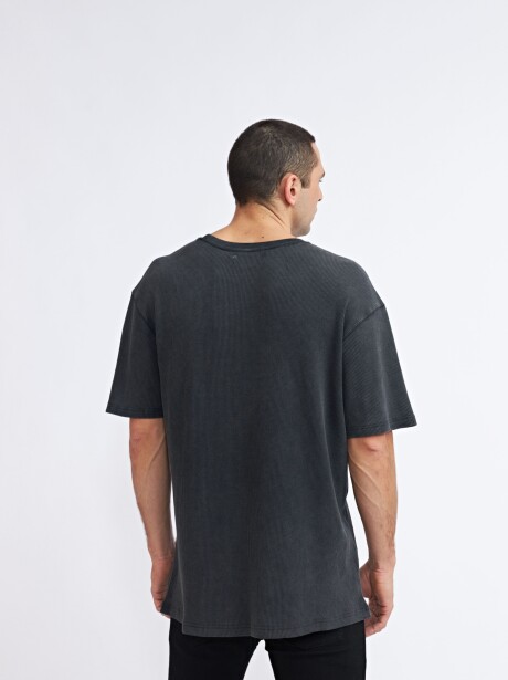 REMERA IVÁN NEGRO