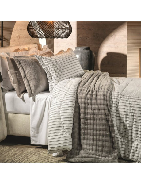 Acolchado Full - Raya blanco 2,20m x 2,35m Acolchado Full - Raya blanco 2,20m x 2,35m