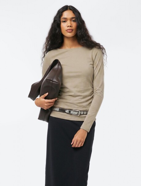 BLUSA DE MANGA LARGA CON ELASTANO BEIGE OSCURO