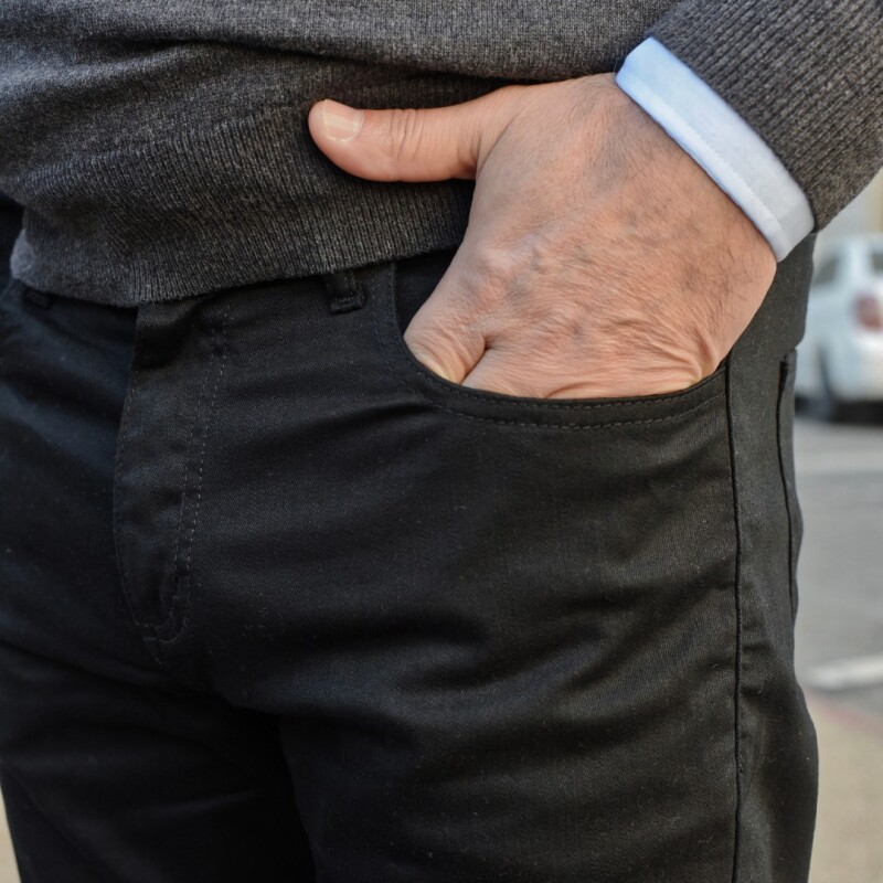 Pantalón 5 bolsillos NEGRO