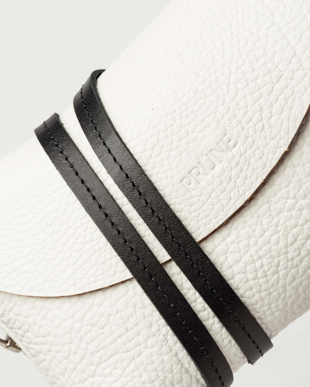 Mini bag Viena en cuero graneado Blanco