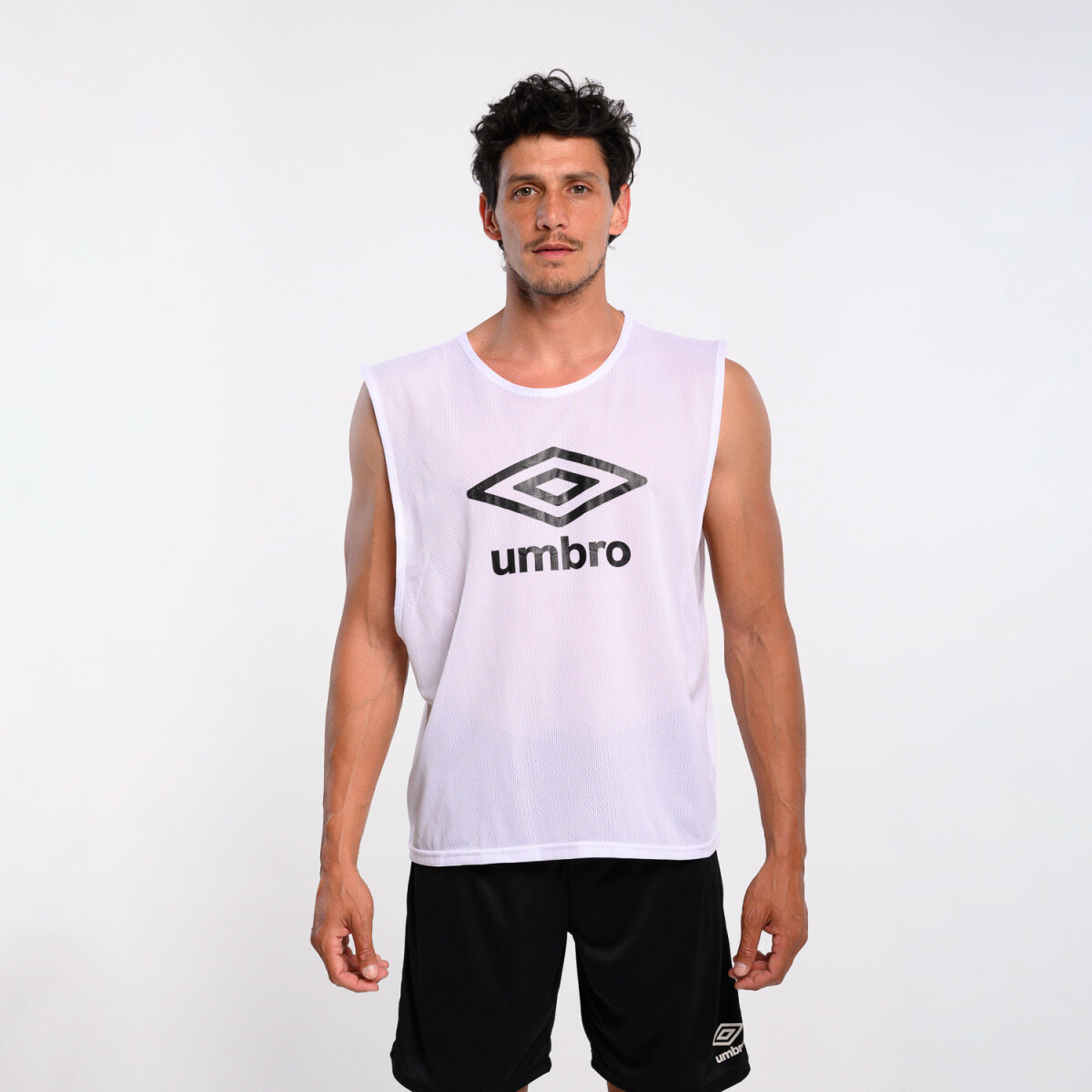 Chaleco Entrenamiento Umbro Hombre - 096 