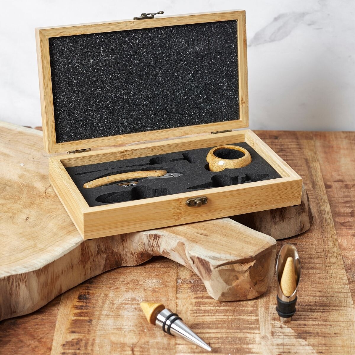 kit de vino de 5 piezas en caja de Bambu 