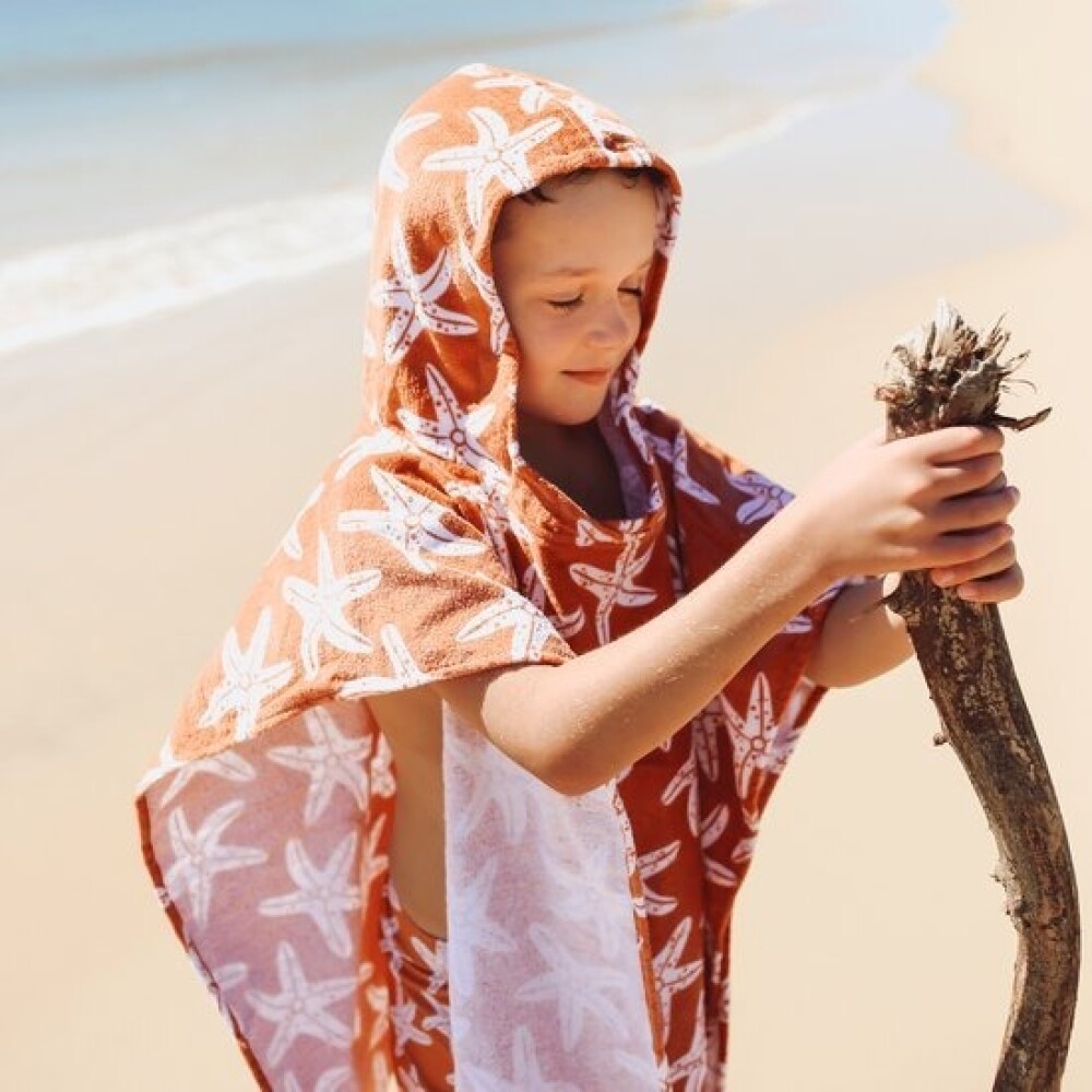 Toalla poncho swim essentials Estrella mar