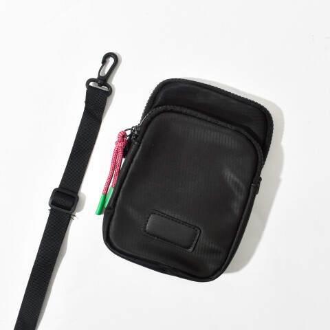 PORTA CELULAR SHEENA NEGRO PORTA CELULAR SHEENA NEGRO