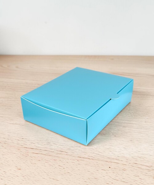 Caja para masas 1/2 kg (22,5x18x6,5 cm) CELESTE