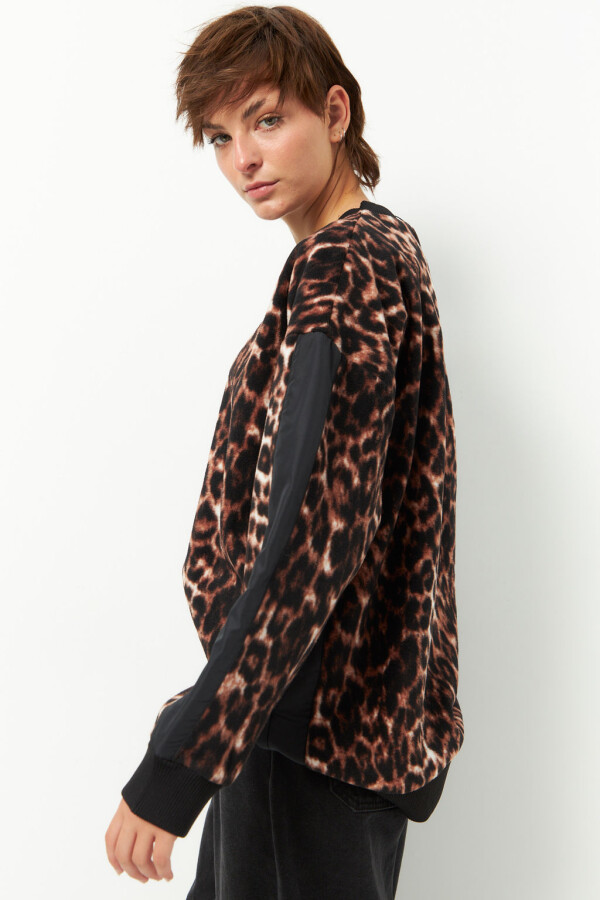 BUZO TRAVIS Animal Print