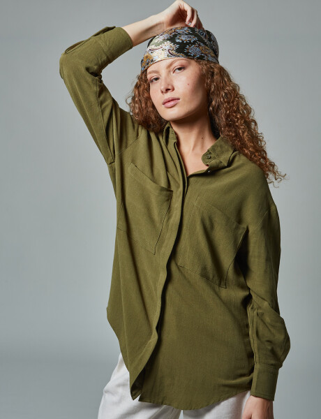 Camisa lino oversize oliva