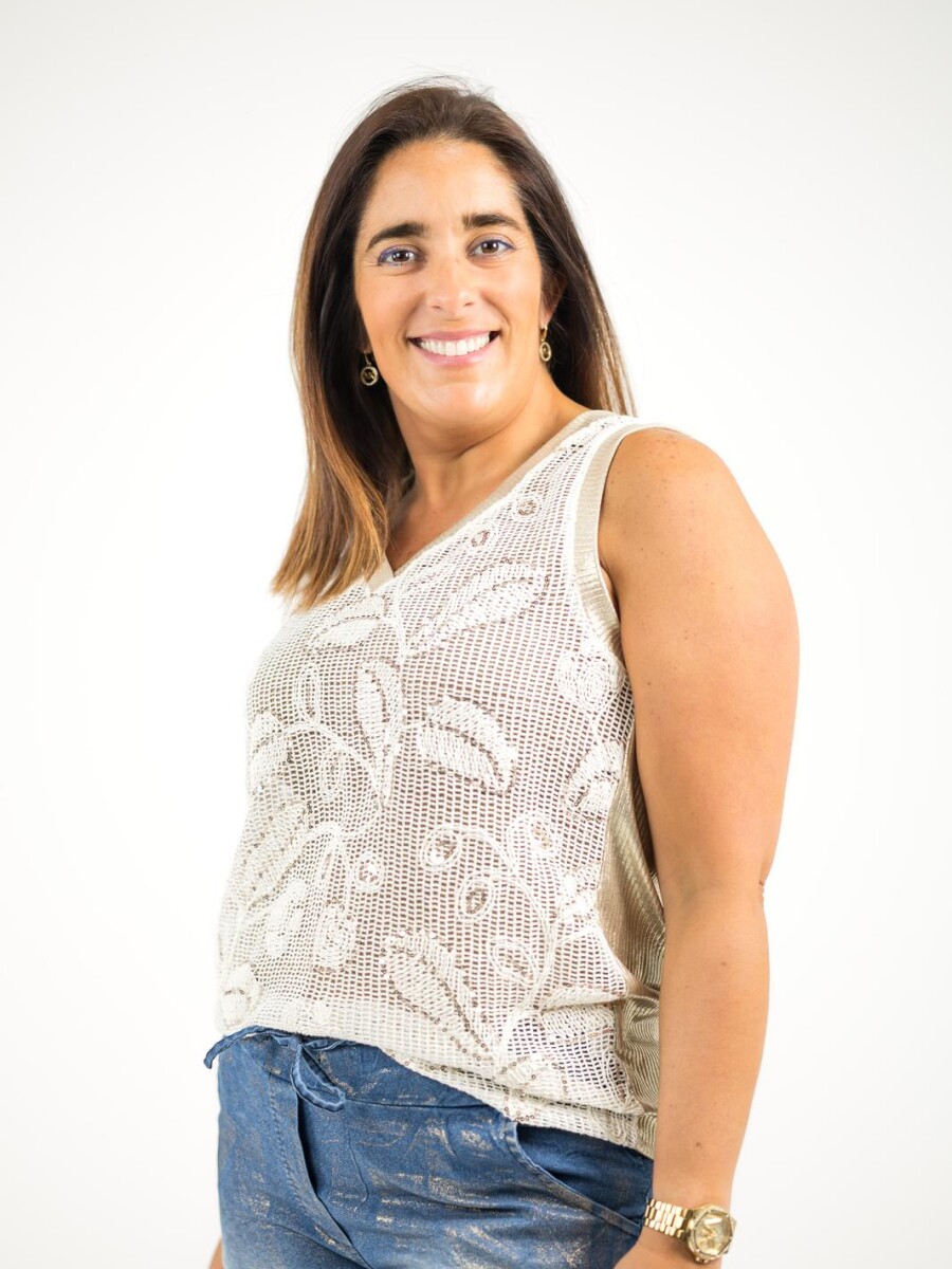 Musculosa de broderie con brillo Musculosa de broderie con brillo