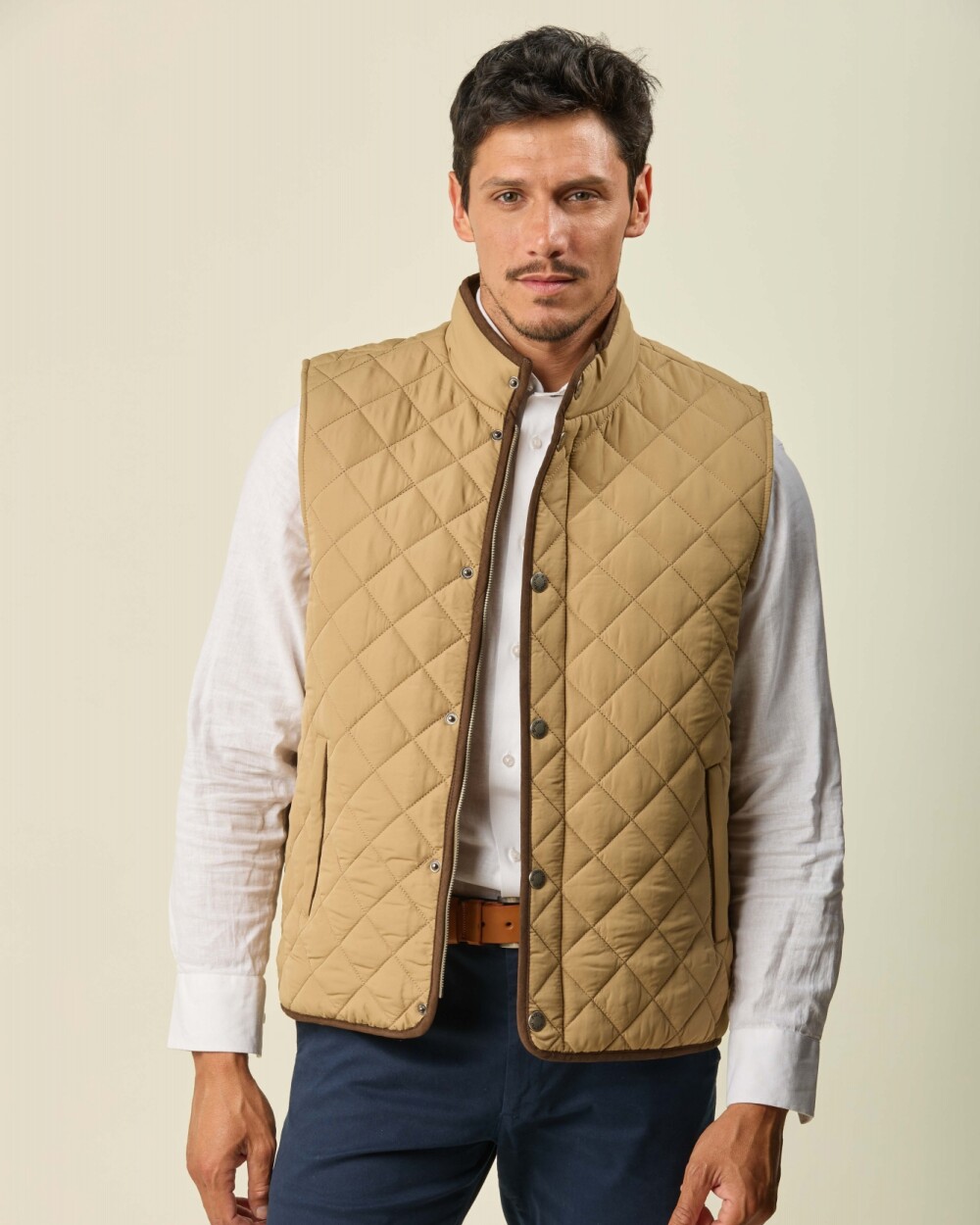 Chaleco Victor Capitoneado Beige