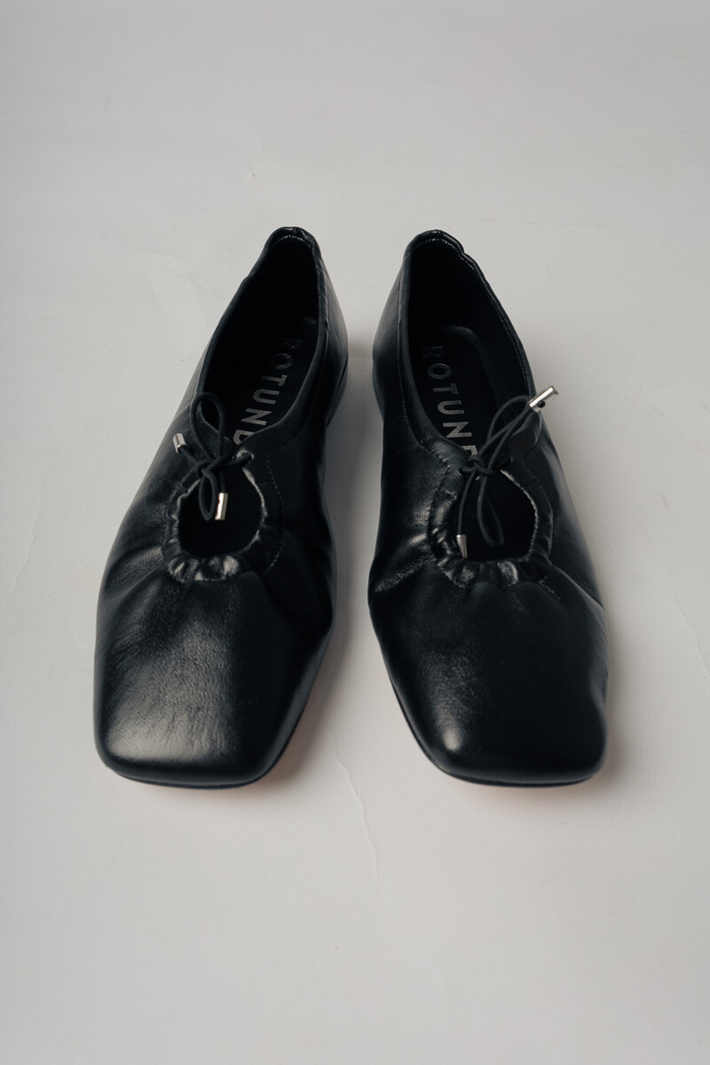 Beli Black