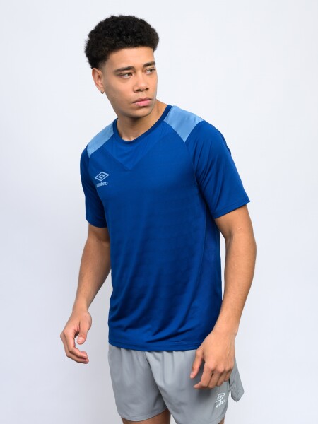 REMERA BOOST Umbro Hombre 01p