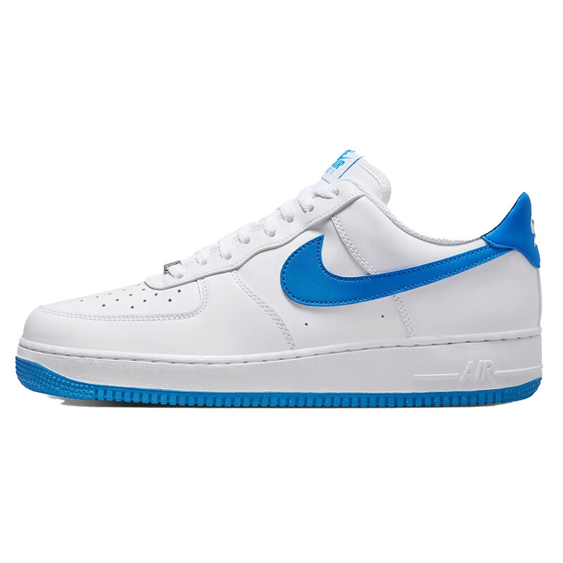 NIKE AIR FORCE 1 '07 ESS NIKE AIR FORCE 1 '07