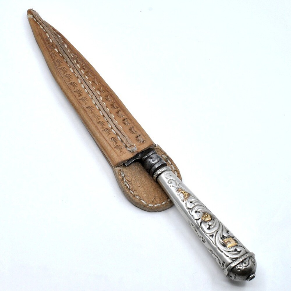 Cuchillo Antiguo Plata Y Oro. Hoja Solingen N.G.O Cuchillo Antiguo Plata Y Oro. Hoja Solingen N.G.O