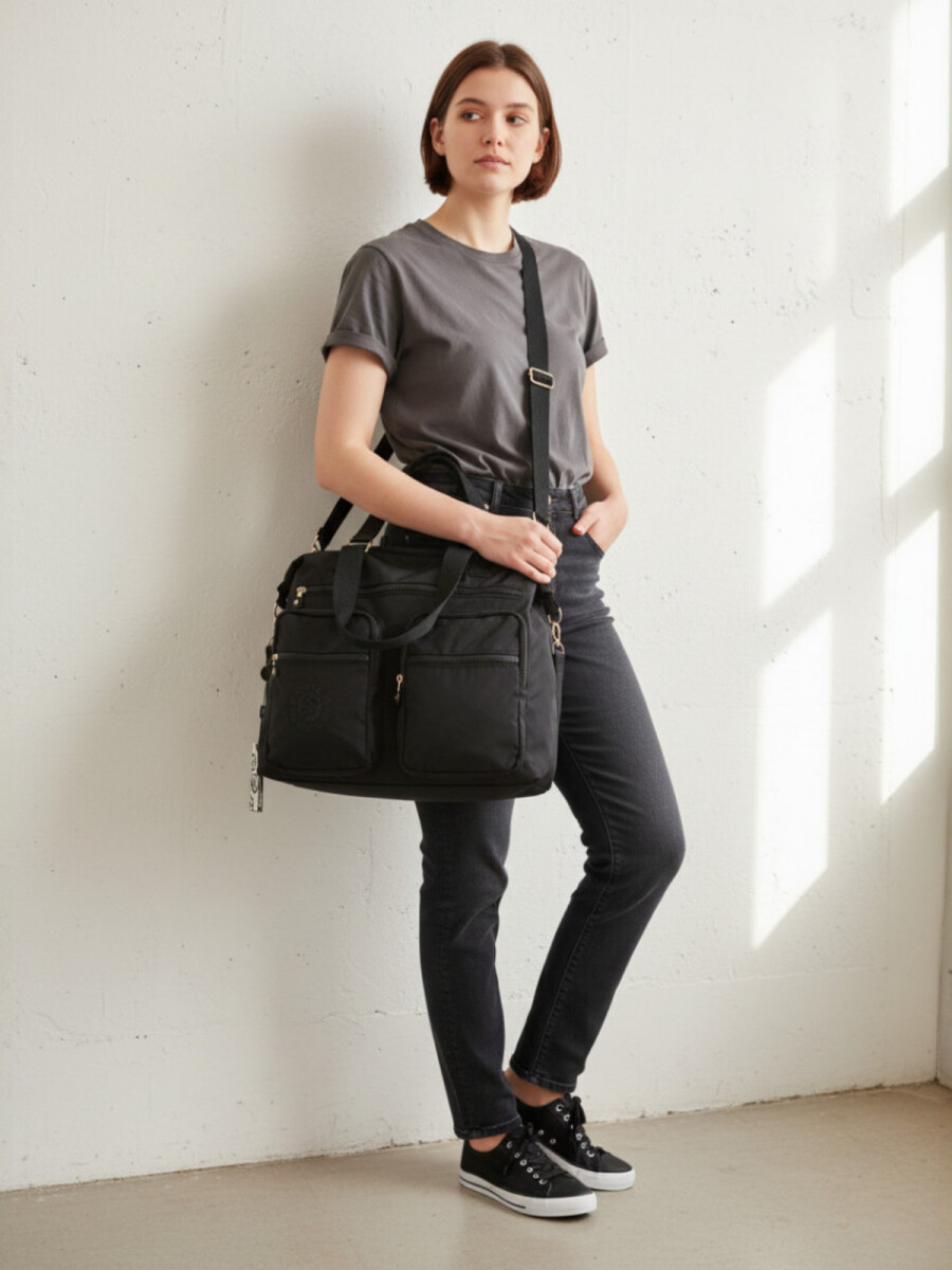 Bolso grande con bolsillos - Negro 