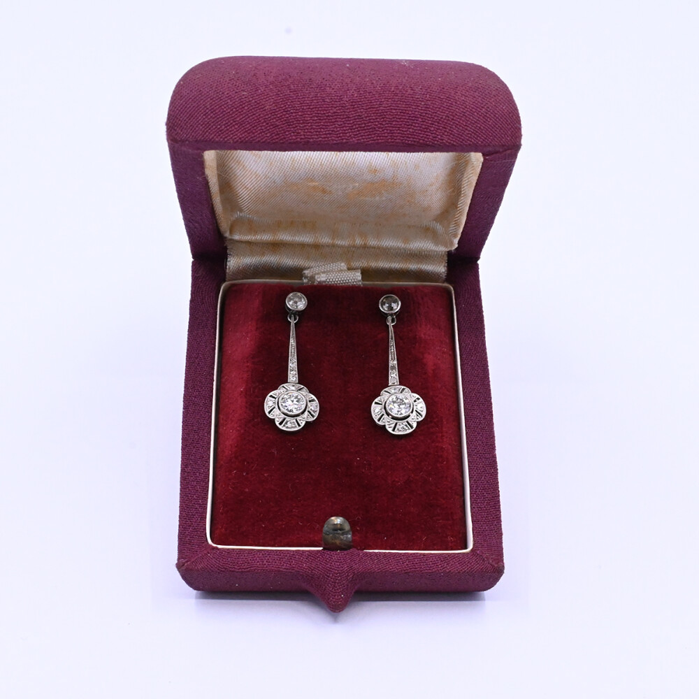 Caravanas antiguas oro 18k con brillantes. Caravanas antiguas oro 18k con brillantes.