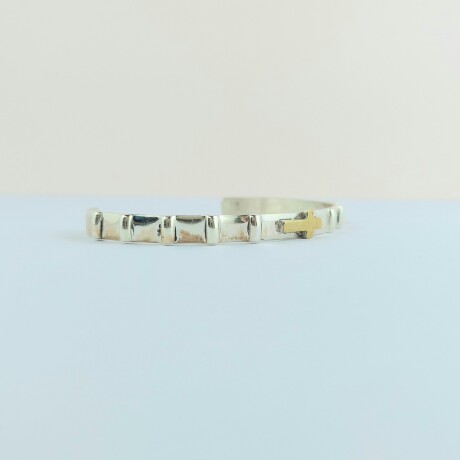 Esclava de plata 925 y double en oro 18 ktes, ROSARIO. Esclava de plata 925 y double en oro 18 ktes, ROSARIO.