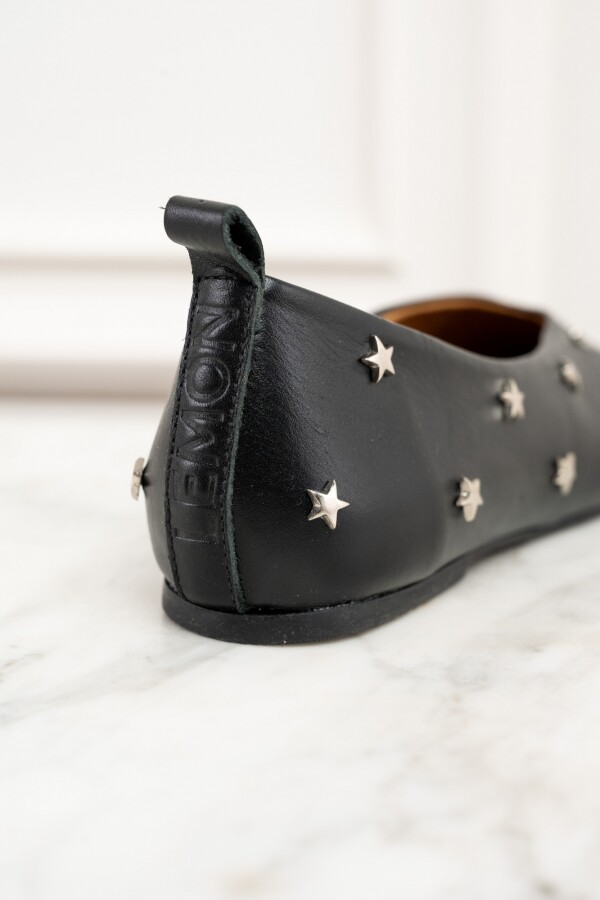Chatita Cuero Estrellas Negro
