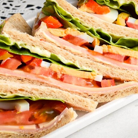 Sandwich Olímpico (4 unidades) Pan negro