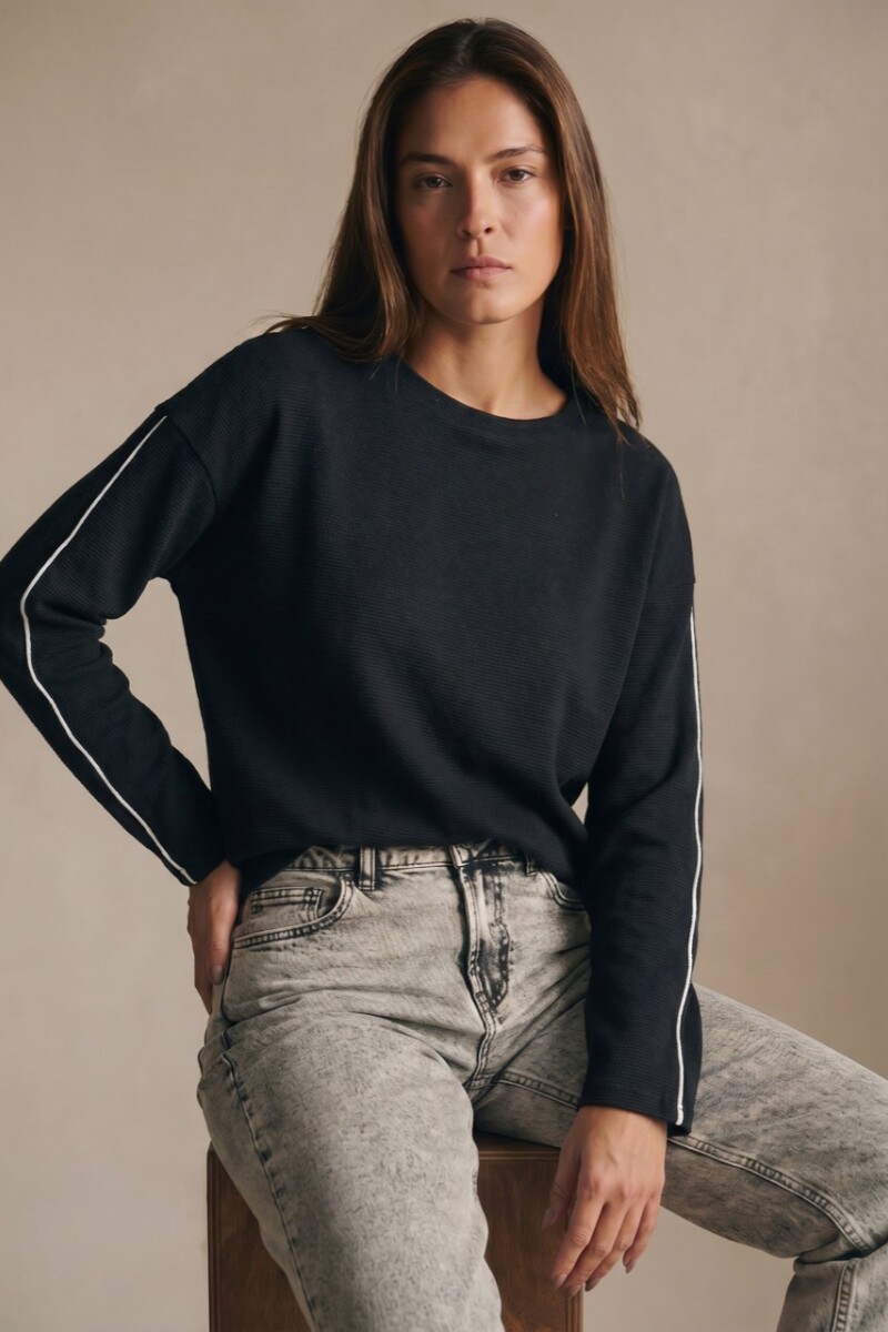 Sweater Negro