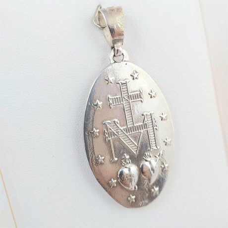 Medalla religiosa de plata 925, Virgen Milagrosa, medidas 40mm*27mm. Medalla religiosa de plata 925, Virgen Milagrosa, medidas 40mm*27mm.