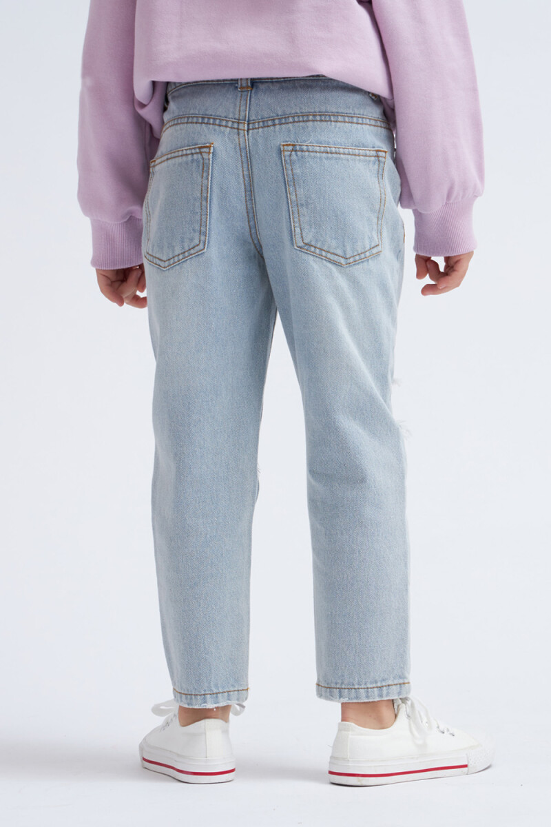 Pantalón de jean Mom Fit Roto Celeste