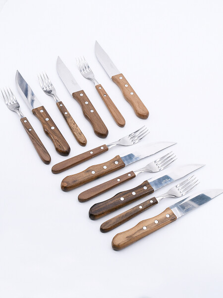 CUCHILLOS Y TENEDORES DE MADERA SET X 12 MARRON