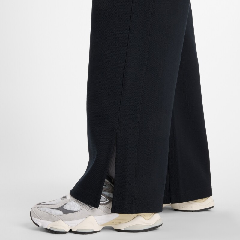 Pantalón New Balance de Dama - Track Pant - WP53501BK BLACK