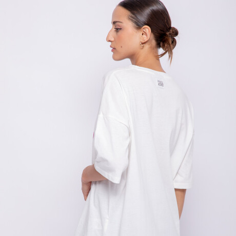 REMERA NICE Crudo