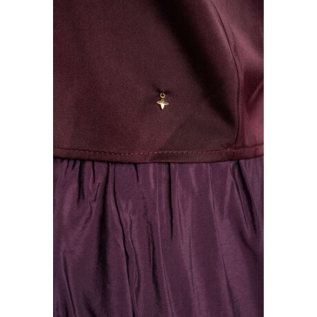 Musculosa Volado Saten Bordeaux