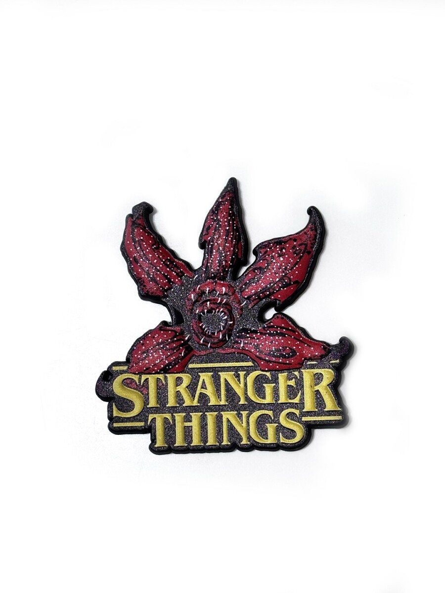 Imán Stranger Things - rojo 