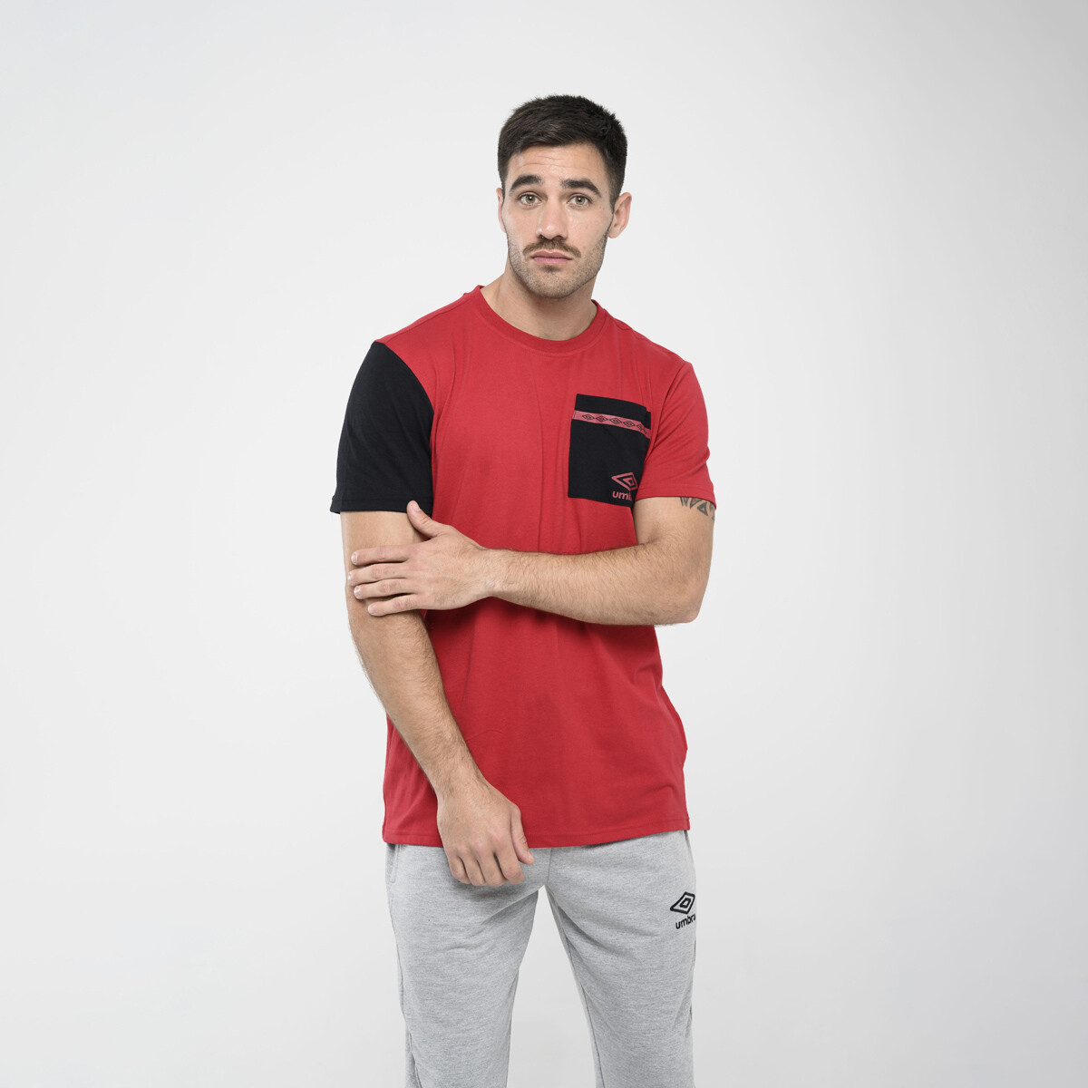 Remera Pocket Umbro Hombre - Roj 