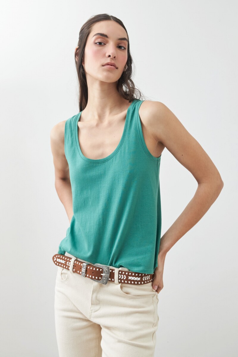 Musculosa escote a la base verde