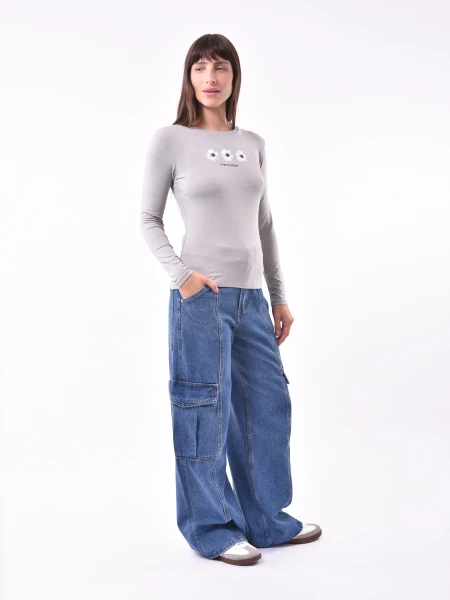REMERA FLORA VARIANTE 3