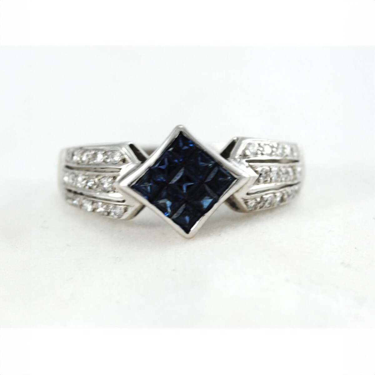 Anillo Oro 18K Con Brillantes Y Zafiros 