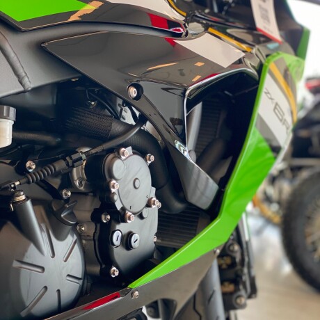 Kawasaki Ninja ZX6R 636 con ABS Verde