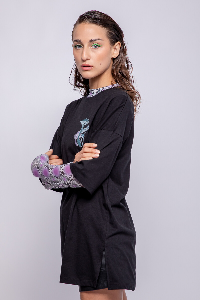 REMERA MUSH Negro